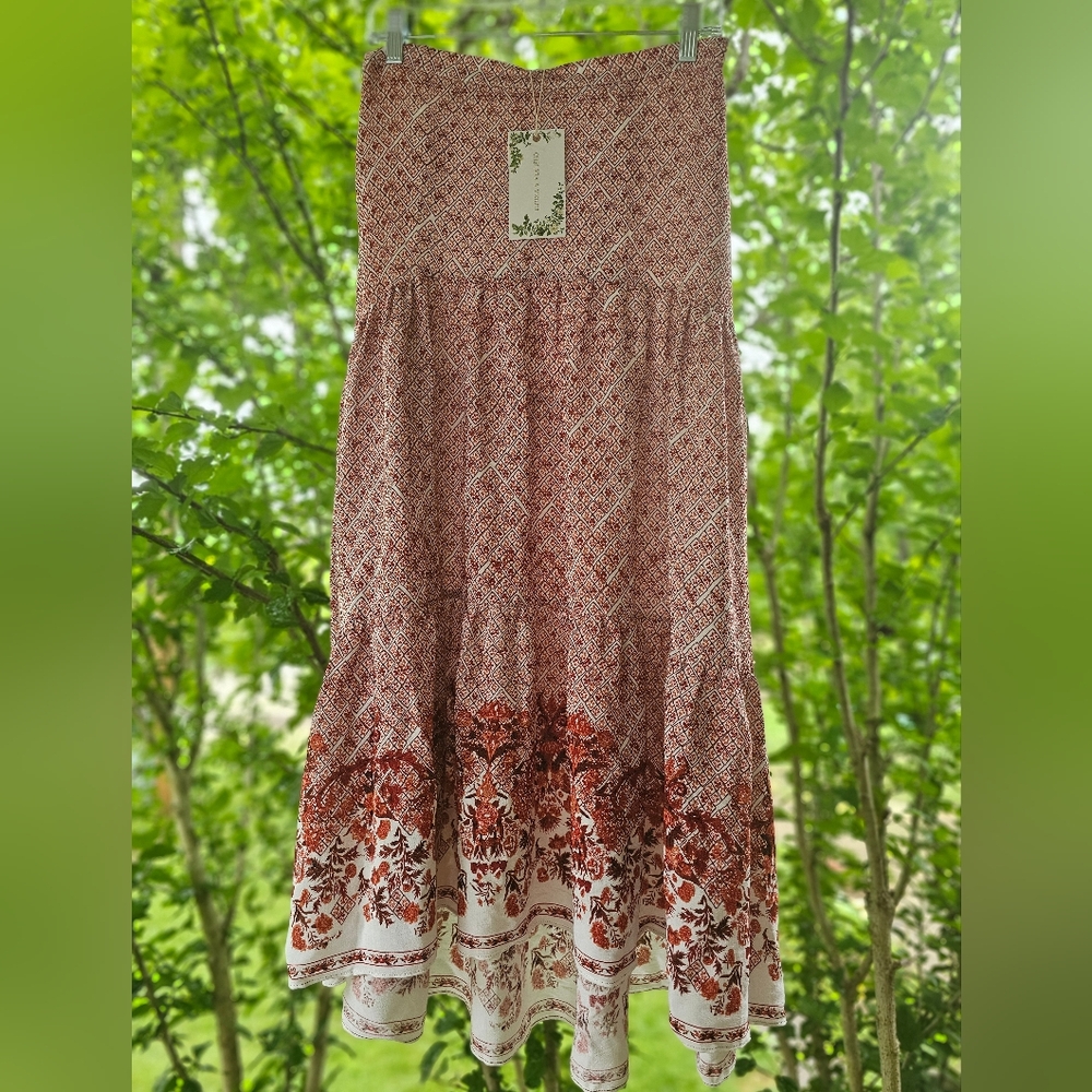Chelsea and Violet Skirt NWT